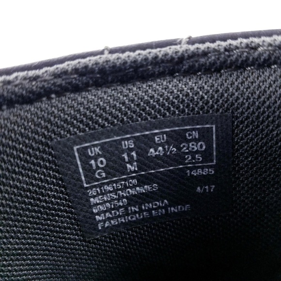 Clarks Mens Black Shoes Loafers 11 M Slip On - Picture 8 of 8